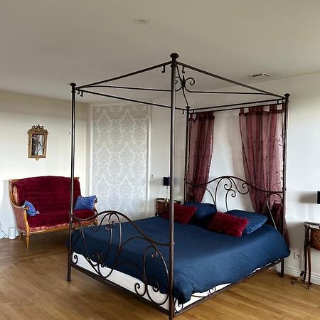 chambre romantique dans le château de la Bouchatte Chazemais Exterior foto