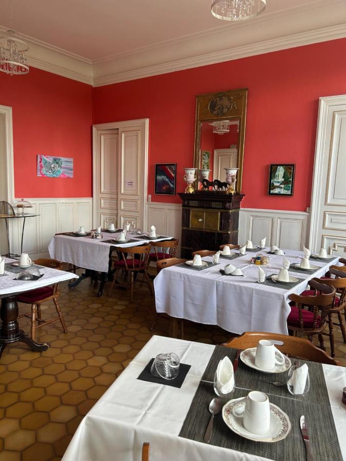 chambre romantique dans le château de la Bouchatte Chazemais Exterior foto
